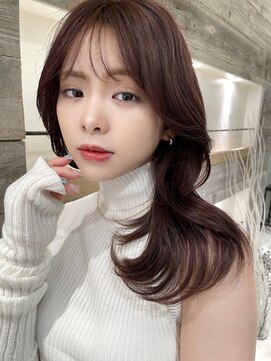 アイヴィ 表参道(IVY) チェリーレッド 韓国くびれヘア 顔まわりカット【肥田亜沙美】