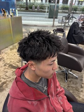 アンサー 千葉中央(UNSER prod by THE DAY) 【MEN’S HAIR/サーフカール/刈り上げセンターパート/千葉】