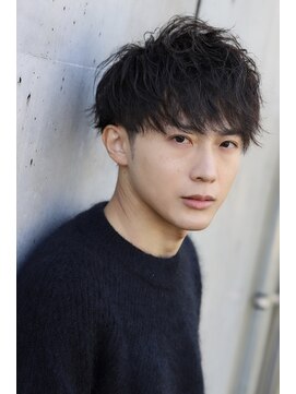 クオンヒール 淀屋橋店(QUON HEAL) スペインカール/スパイキーショート/フェザーパーマ/フェード