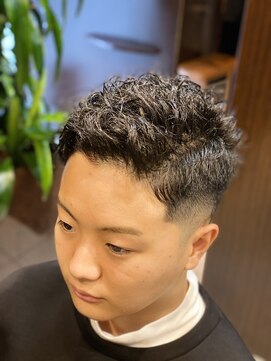 ヘアーモードキクチ 神田日銀通り店 神田フェード×パーマ