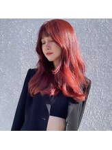 エッジ 下北沢(edge.) レッドカラー　レイヤースタイル　edge.下北沢