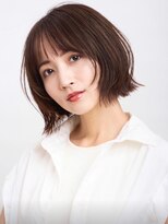 ガーデンヨコハマエスト(GARDEN YOKOHAMA est)&nbsp;前髪　こなれミディ　イメチェン　ミディアム　外ハネ　ベージュ