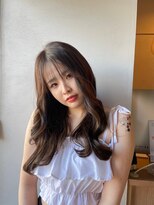 シー 岡崎(,SHE)&nbsp;前髪/ウルフ/マチルダボブ/ピンクベージュ/インナーグレージュ