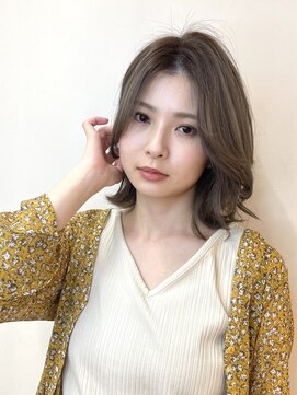 ルーム(Room) 韓国ボブ/外ハネ/フェザーバング/顔周りレイヤー/ブラウンカラー