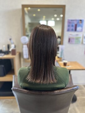 サロンドポプリ 志都美(salon de poupuri) 大人ミディアムストンボブ