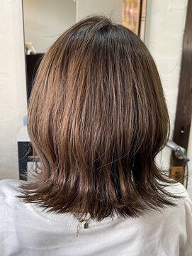 アクアマリン8810 ハチハチイチゼロ(AQUA MARINE 8810) 似合わせカット/ミディアムレイヤーカット/髪質改善/北習志野