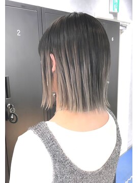 モアナ バイ ヘッドライト 二俣川店(Moana by HEADLIGHT) Moana【二俣川】#バレイヤージュ#ショートボブ#切りっぱなしボブ