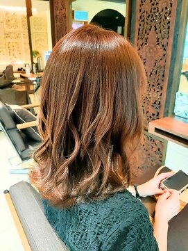 ヘアリゾート粋 ティガ 池袋店(tiga) ミディアムボブ/ゆるふわカール