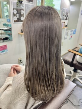 エルパライソ リフォ(Elparaiso Reff) グレージュカラー