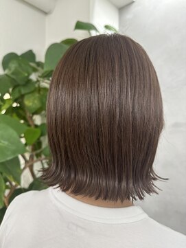 インビテーション(invitation) 切りっぱなしボブヘア＊