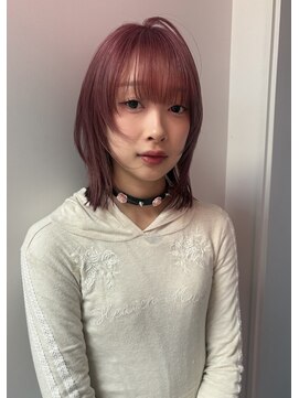 ゾーイダイミョウ(ZOEY daimyo) 大名　レイヤーカット　ブリーチカラー