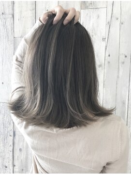 シューフルール(chou-fleur) 【バレイヤージュ】グレージュボブ