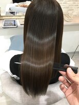 ビオス(Beoth) 縮毛矯正かけるほどでもないけど広がりを抑えたい方に大人気♪