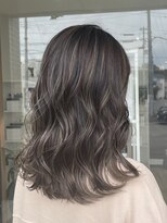 リードヘアーバイバンプ(Lead Hair by vamp)&nbsp;ハイローライトカラー