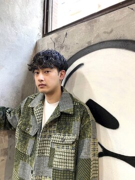 カーニー 上野(kearny) アップバング/ツーブロックマッシュ/波巻き【上野駅】