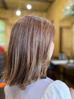 リファイング(ing)&nbsp;切りっぱなしミディアムボブ
