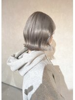 シアン 京都 烏丸店(CYAN)&nbsp;【CYAN】#10代#20代#シルバー#外ハネボブ#ブリーチ#髪質改善