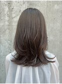 ナチュラルレイヤーオリーブベージュヘア【RISA】