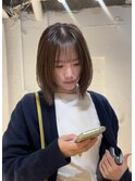 【中澤彩乃】外ハネくびれレイヤーボブウルフくすみベージュ前髪