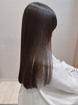 コーエン(cowen) 美髪フェミニンロング胸上似合わせカット小顔短め前髪黒髪30代☆