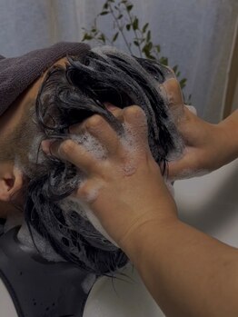 ハウル(HOWL)の写真/【大阪/ミナミ】お仕事帰りに癒しのヘッドスパはいかがですか？頭皮をもみほぐし、体も心もリラックス―。