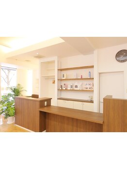 【吹田/駐車場完備】大人女性に人気のサロン♪大人女性のお悩みに合わせた提案にリピーターが多いのも納得