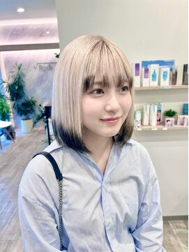 リシェイルノイ(RICHAIR.NEU) ミルクティーベージュでエンドカラー