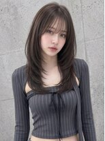 ユーフォリア 新宿通り(Euphoria)&nbsp;グレージュセミディくびれ外ハネ顔まわりレイヤー
