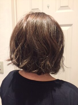 マイン ヘアアンドリラックス(mine) 前下がり