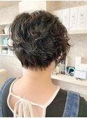 福山市美容室Caary人気 インパクト大!!強めパーマショート