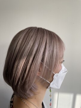 プラスディー(+D) ピンクブロンドベージュ／ピンクカラー