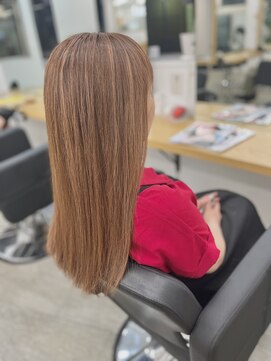 エイト 船橋店(EIGHT) tomi-113　白髪ぼかしハイライト！