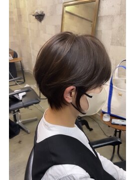 プラグ ヘアーデザイン 大名店(PLUG hair design) ショートボブ/ショートヘア/脱白髪染め/白髪ぼかし/髪質改善