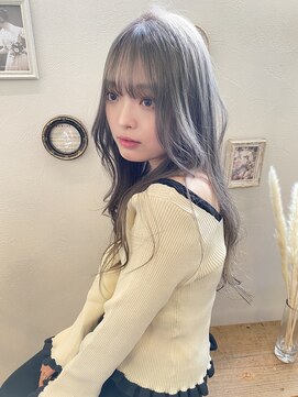 ステラ(stella) グレージュ/ブリーチ/顔周りレイヤー/堺・北花田