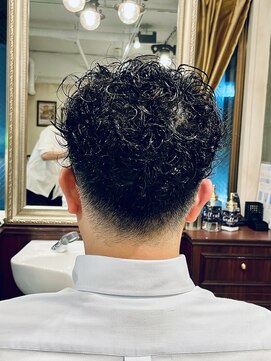 グレイスフルバーバーロンドン 大宮店(Graceful Barber London) 【40代 男性】ロンドンミディアムパーマ(大宮/バーバー)