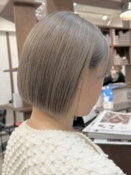 ラック 表参道(LUCK) グレージュ/ミニボブ/くすみベージュ/表参道/原宿/20代