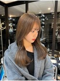 アッシュベージュ     顔周りカット