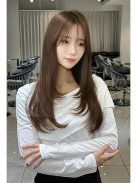 ユーフォリア 池袋東口駅前店(Euphoria) 韓国風レイヤー◎小顔カット透明感カラー20代30代