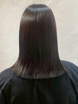 ミロア 薬院(miroa)&nbsp;髪質改善 切りっぱなしボブ 艶髪 アッシュカラー 縮毛矯正