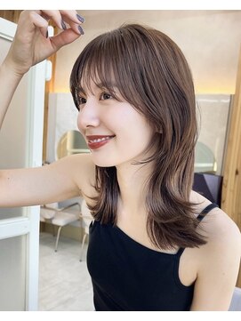 アフロートリノ(AFLOAT Leino) ハッシュカット／レイヤーカット/バタフライレイヤー/前髪/銀座