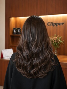 クリッパーループ(Clipper) 【ツヤ感あふれるナチュラルロング】