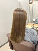 ベージュロングの上質な仕上がり × カット・カラー・トリート