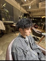 ビハインドザカーテン(BEHIND THE CURTAIN)&nbsp;梅雨時期におすすめ！癖を活かしたパーマ