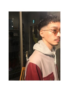 ビビト(bibito) bibito crop style men'sbarber fade cut
