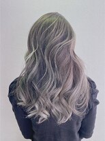 ファミリア(familiar)&nbsp;外国人風バレイヤージュ