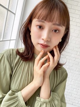 ルームバイシー 新宿(Loom. by Sea) ペールベージュ/くびれヘア/似合わせカット/新宿・外ハネボブ