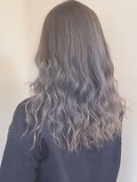 カルフール 草加本店(Carrefour)&nbsp;アッシュベージュ/透明感/外国人風/ケアブリーチ/カット