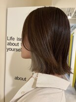 アイディール 心斎橋店(:ideal) ベージュインナーカラー×切りっぱなしボブ