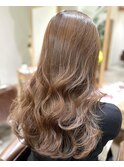 くびレイヤー薄めバンググレージュカラーピンクベー ジュパーマ