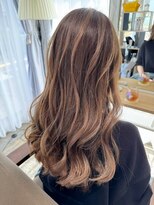 リーラ(Lila) ダメージを極力抑えたバレイヤージュ×ベージュブラウン